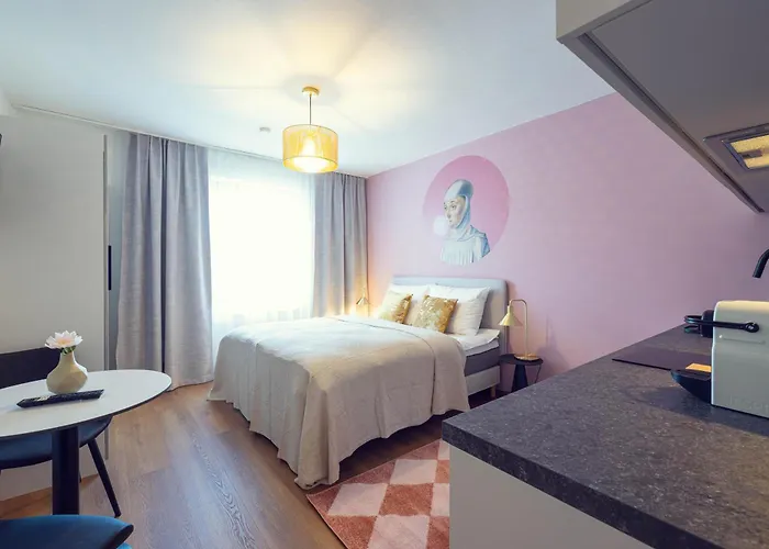 Апартаменты Leonart Living 52